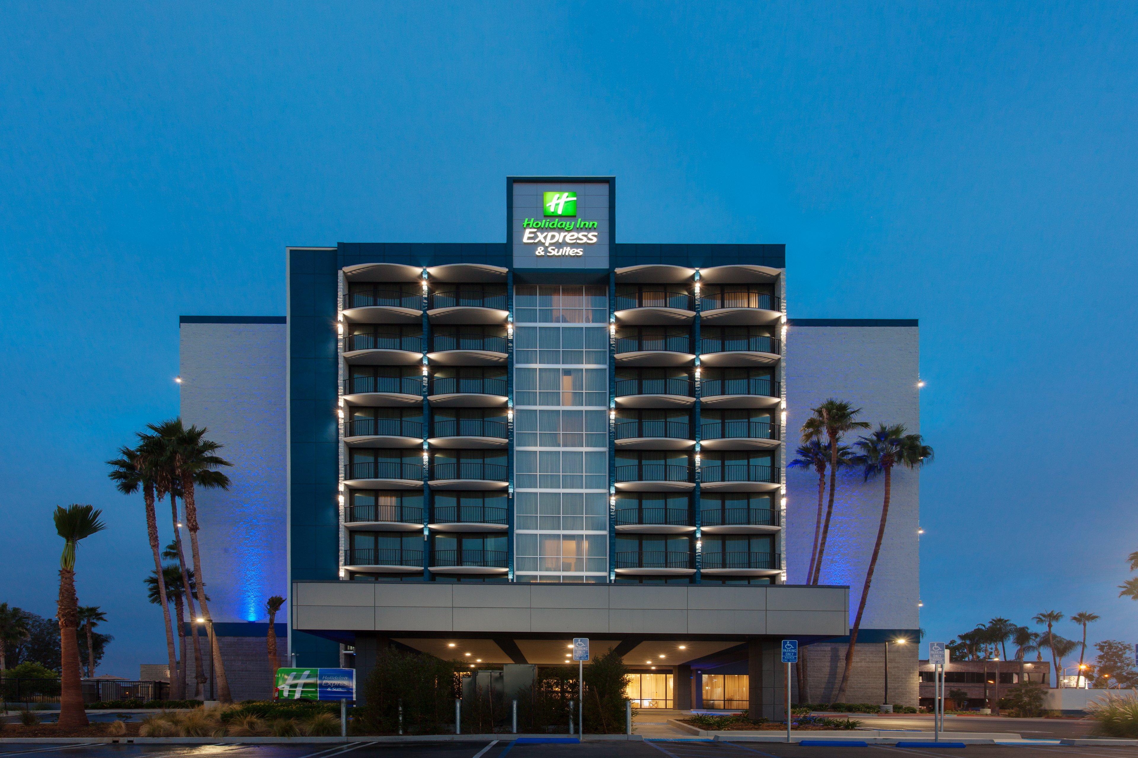 Holiday Inn Express & Suites Santa Ana - Orange County By Ihg Exteriör bild